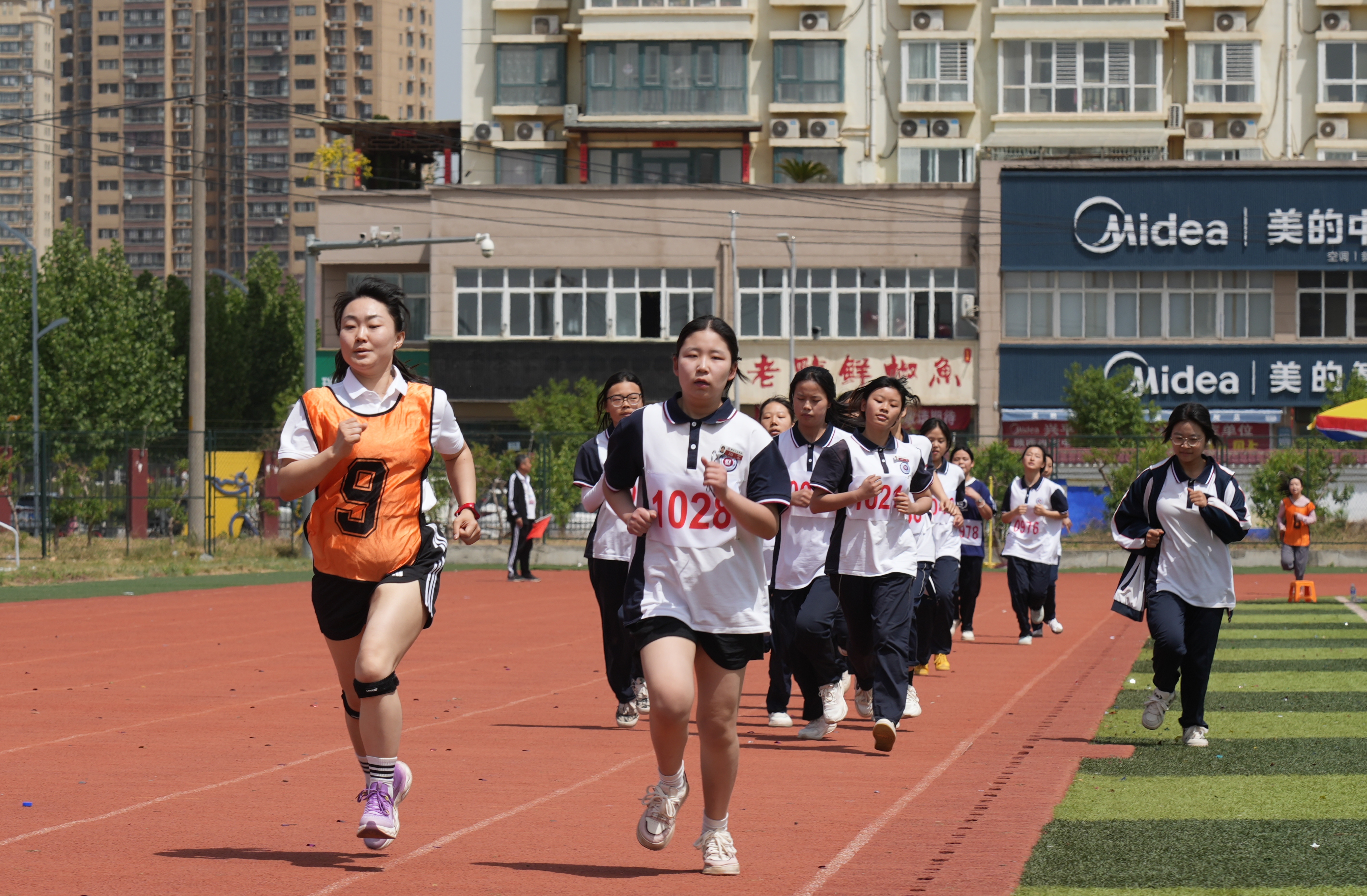 激情碰撞:田径赛场上速度与激情的简单介绍 激情碰撞:田径赛场上速度与激情的简单介绍