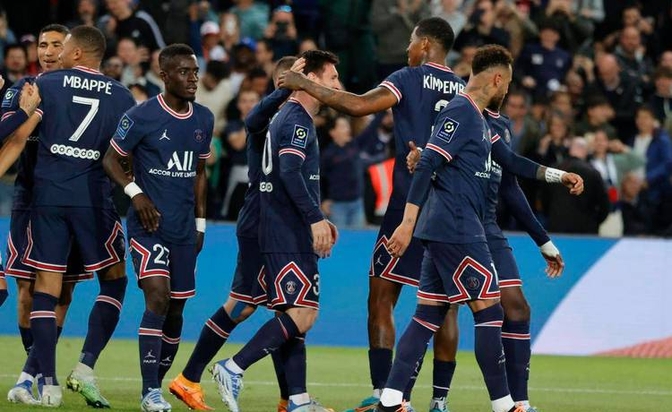 关于圣埃蒂安遭遇惨败,保级形势严峻的信息 关于圣埃蒂安遭遇惨败,保级形势严峻的信息