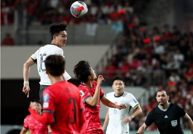 新加坡球迷期待赛事精彩对决 新加坡球迷期待赛事精彩对决