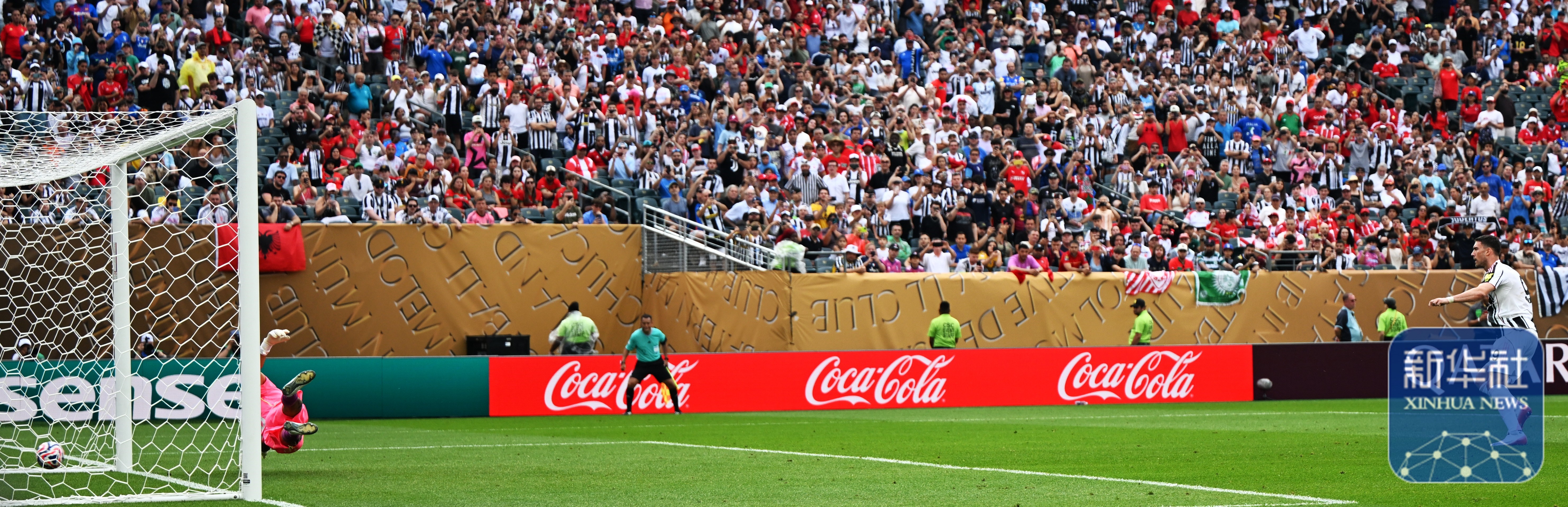 尤文图斯主场战胜对手,取得三连胜 尤文图斯主场战胜对手,取得三连胜