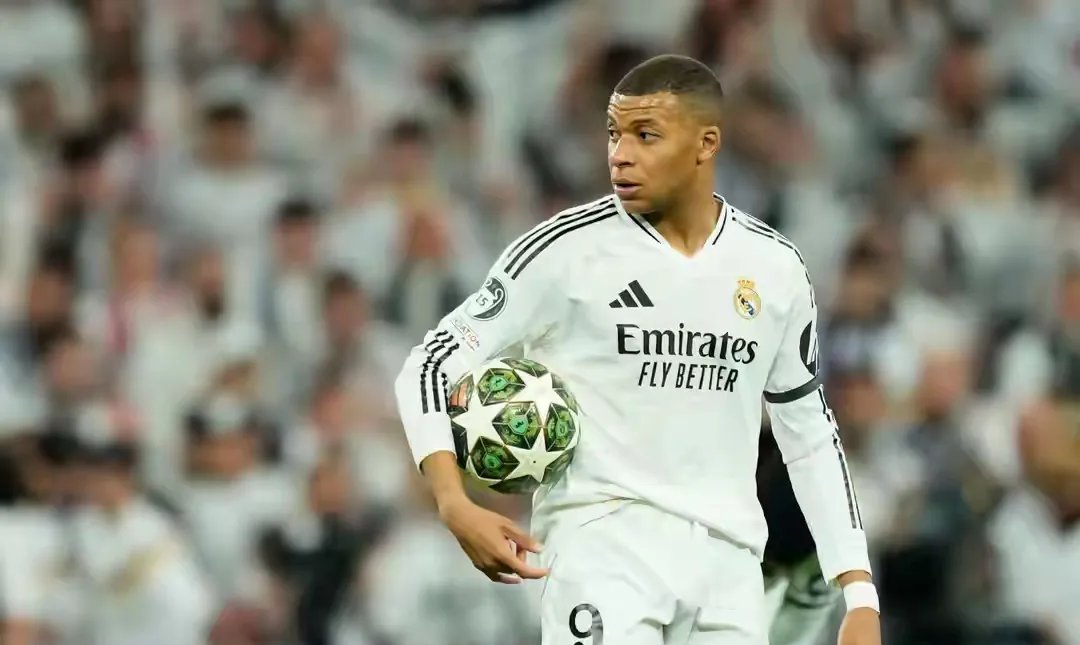 皇马宣布签下巴黎圣日耳曼前锋,加强进攻实力的简单介绍 皇马宣布签下巴黎圣日耳曼前锋,加强进攻实力的简单介绍