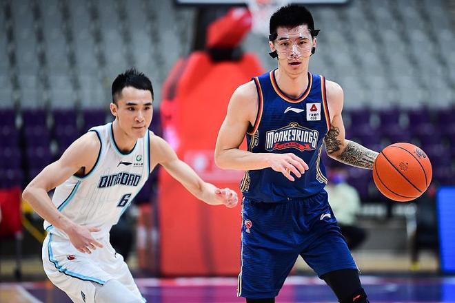 aoa体育体育官方登录入口-球队备战大赛，主帅大手笔调整阵容的简单介绍