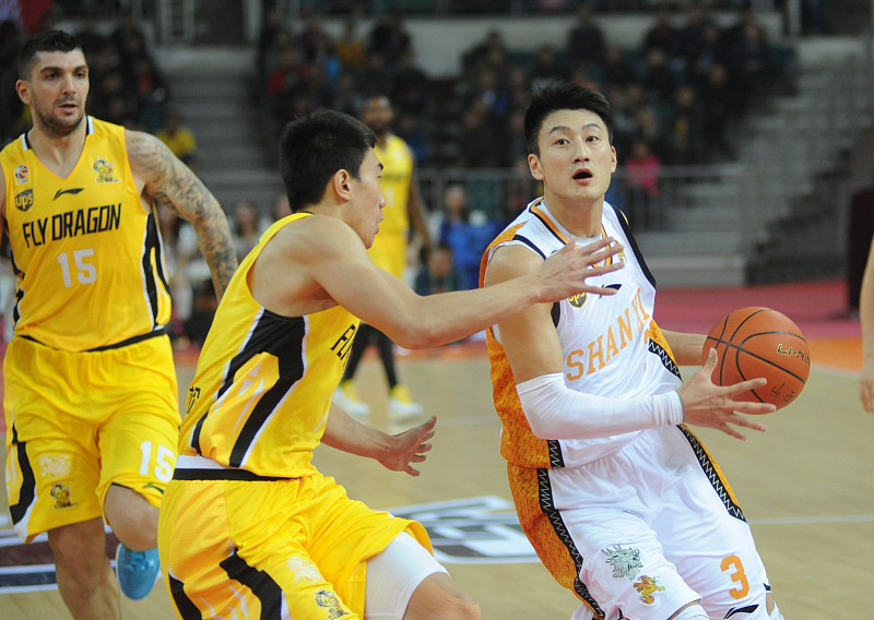 球队备战大赛,主帅大手笔调整阵容的简单介绍 球队备战大赛,主帅大手笔调整阵容的简单介绍