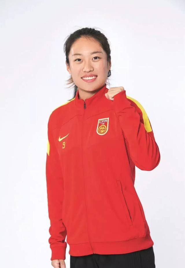 aoa体育体育官方登录入口-亚洲女足明星球员突破个人记录，备战国际比赛